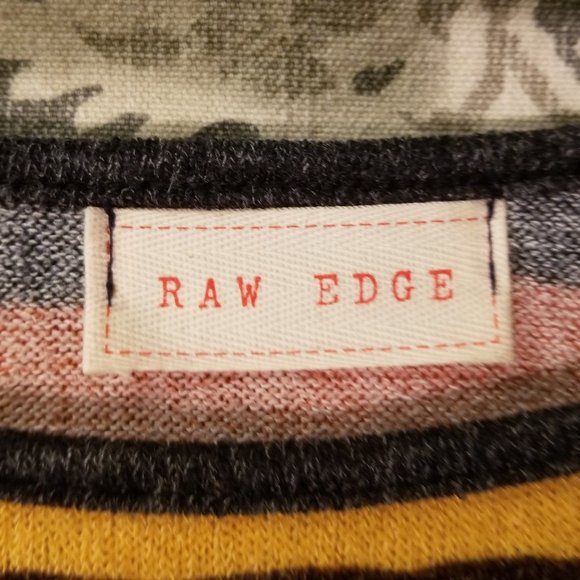 Raw Edge Striped Tunic Sweater - Picture 4 of 7